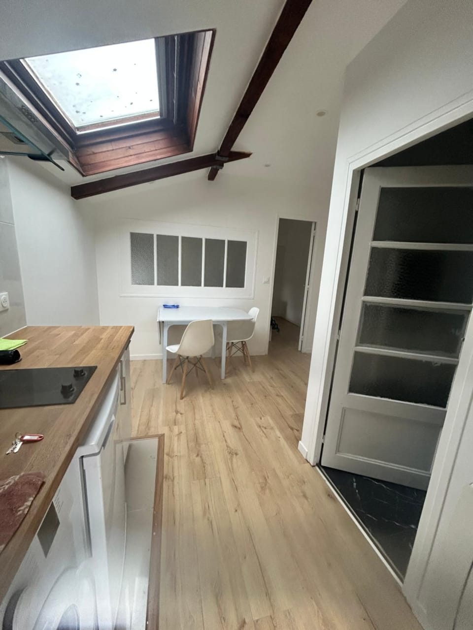 Kitchen or kitchenette, Seating area, Dining area