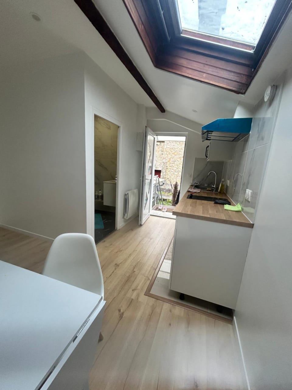 Kitchen or kitchenette, Seating area