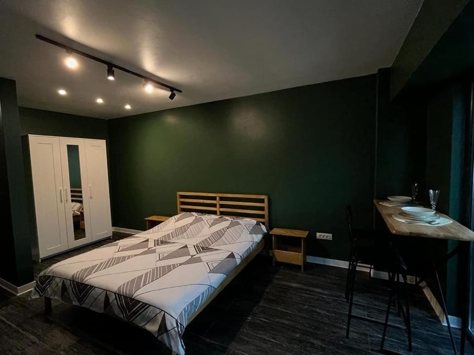 Bed, Living room, Photo of the whole room