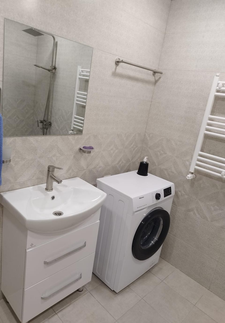 Bathroom, towels, washing machine, dryer