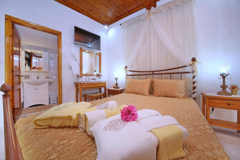 Vasia's Small Villa Apartment in Skopelos