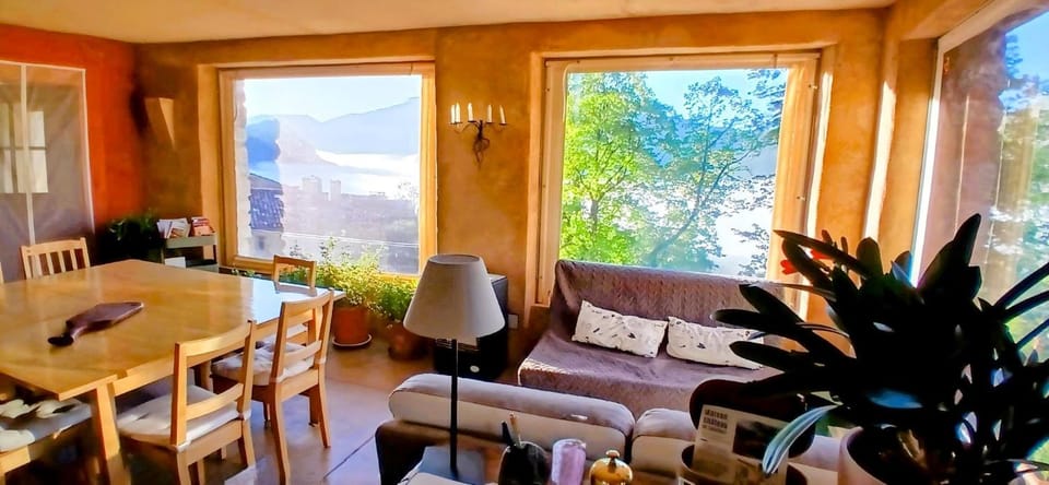 Communal lounge/ TV room, Seating area, Dining area, Communal kitchen