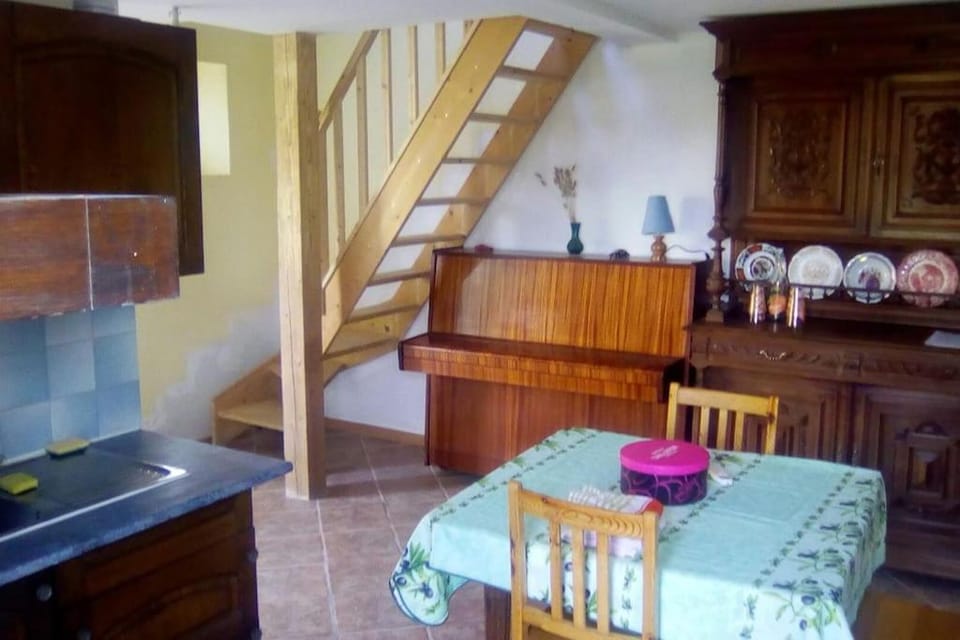 Gîte indépendant, clim et grand parking extérieur House in Le Mans