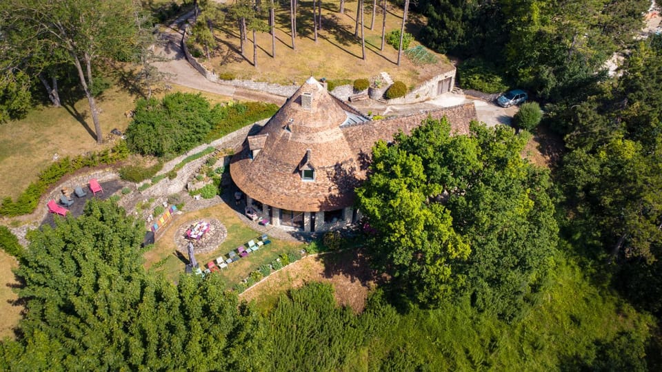 Property building, Bird's eye view