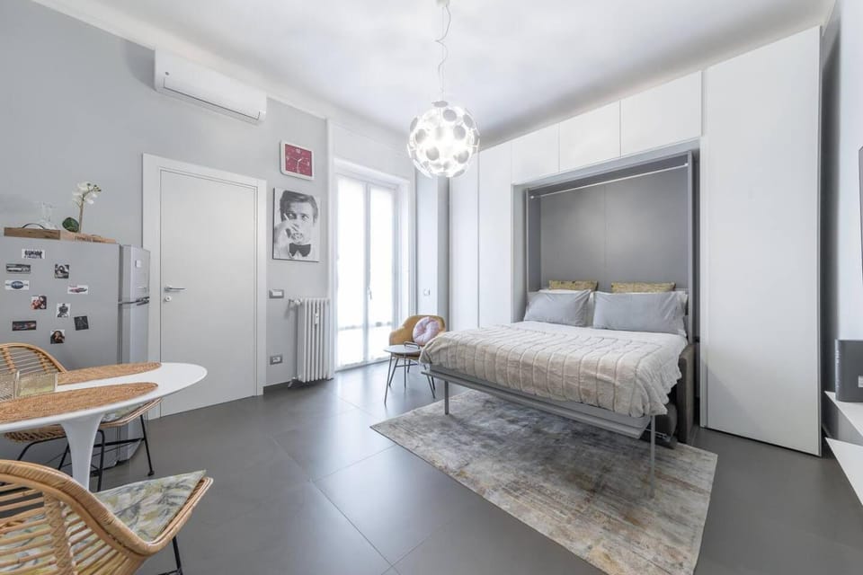 Monolocale vicino metro e aeroporto Linate Apartment in Milan