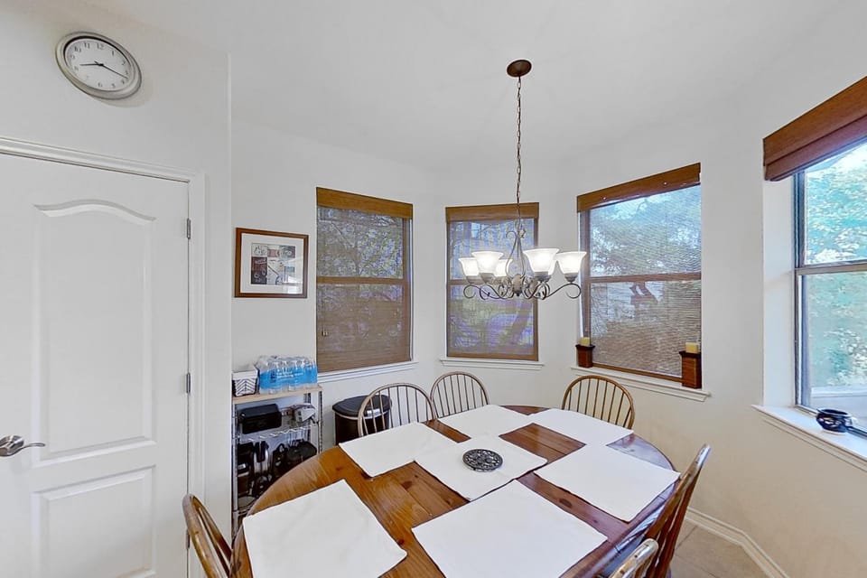 Tucumcari Treat House in Lake Austin