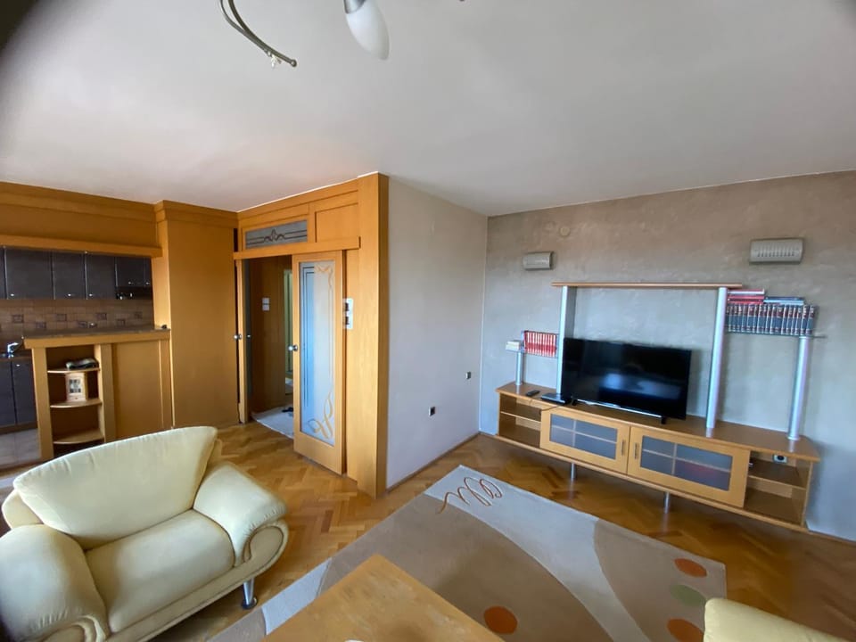 Family Apartment in City Centre Apartment in Bitola