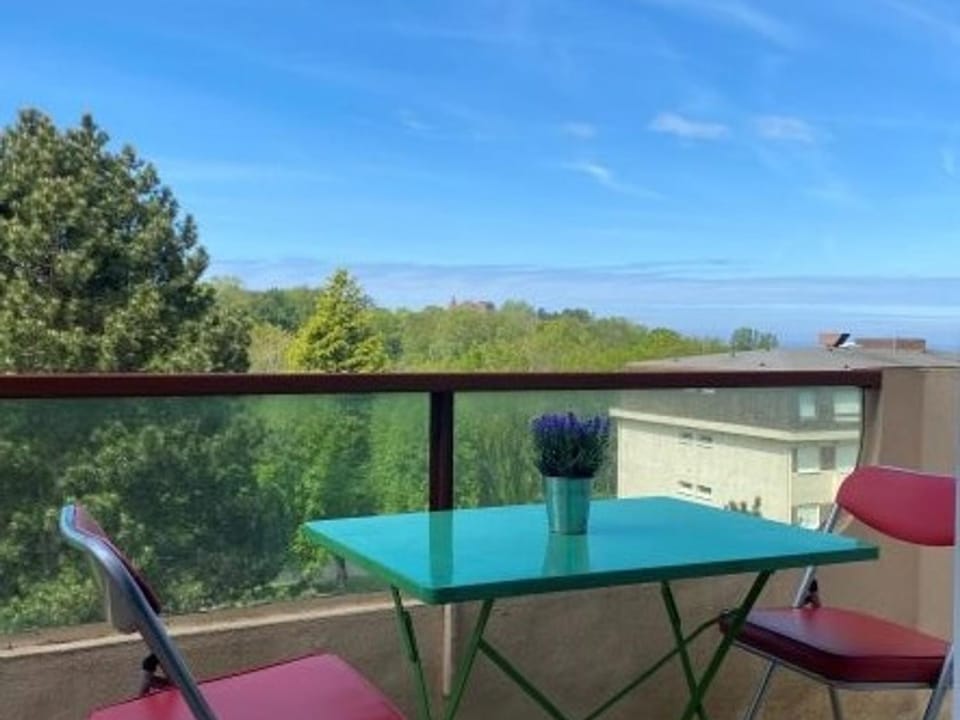 Appartement calme avec balcon et WIFI à Villers-sur-Mer - FR-1-712-20 Apartment in Normandy