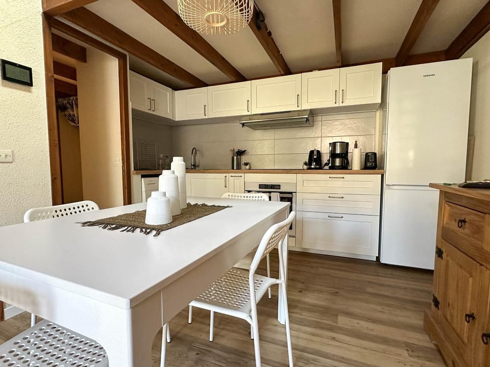 Charmante maison rénovée T2 bis 4 pers avec terrasse à La Palmyre - FR-1-705-17 House in Les Mathes