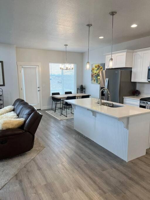 NEW 4-bed 4-bath Stylish House with Mountain View and 2 garages House in Lehi