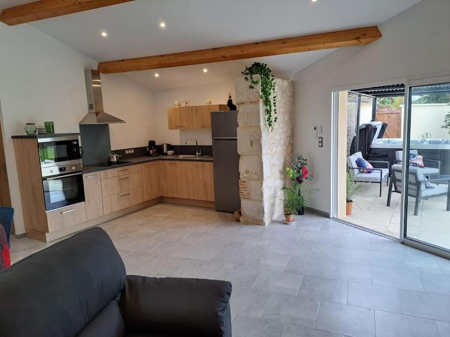 Kitchen or kitchenette, oven, stove
