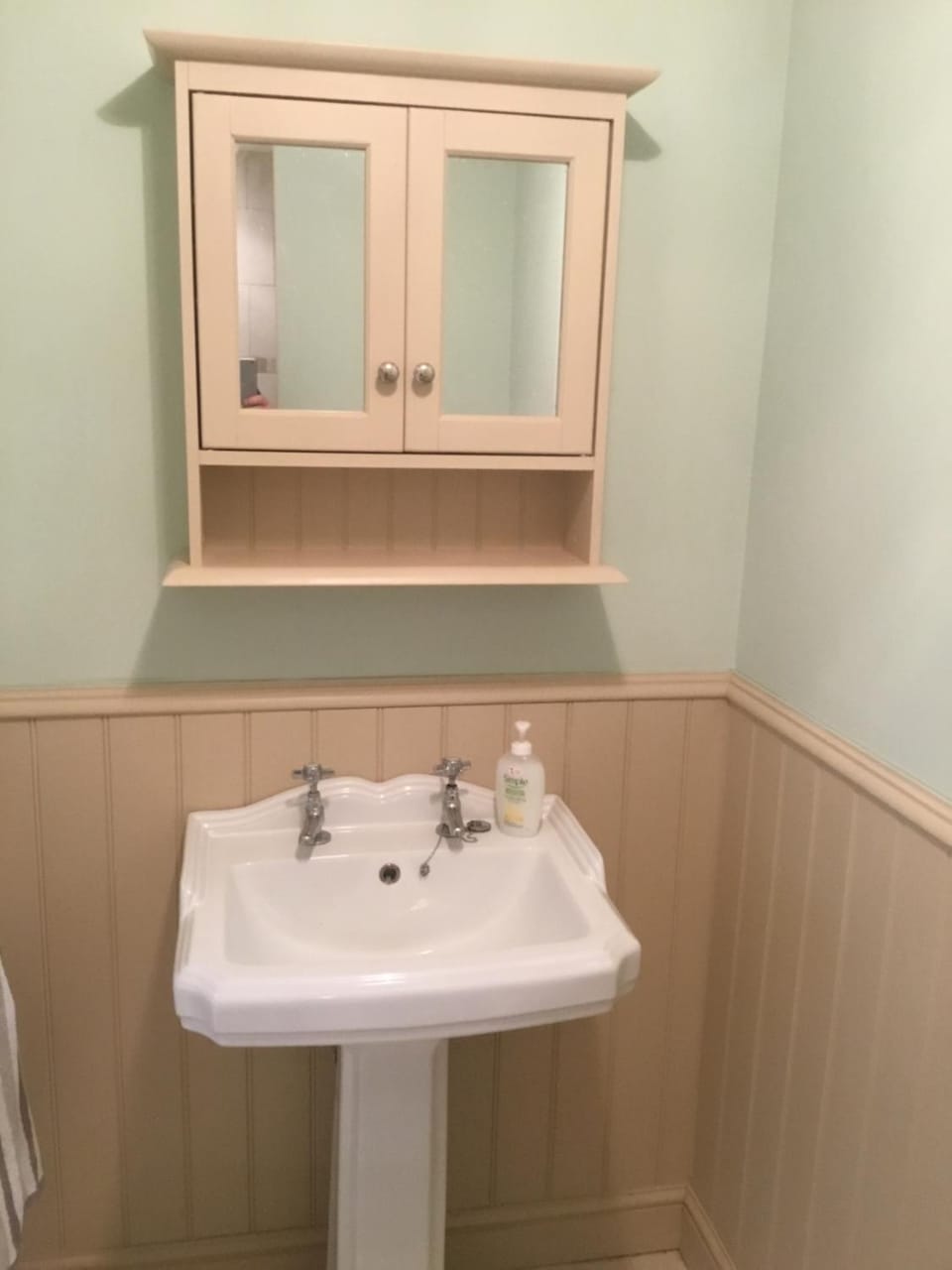 Cute Cottage 2024 Traveller Award Apartment in England