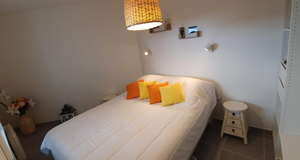 Magnifique appartement 46 m2 entièrement rénové et équipé à neuf - 4 personnes Apartment in Cabourg