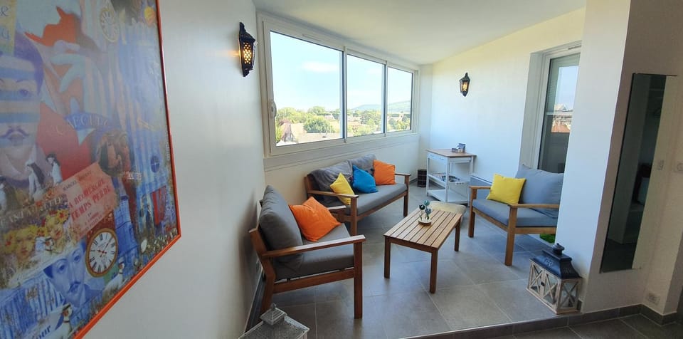 Magnifique appartement 46 m2 entièrement rénové et équipé à neuf - 4 personnes Apartment in Cabourg