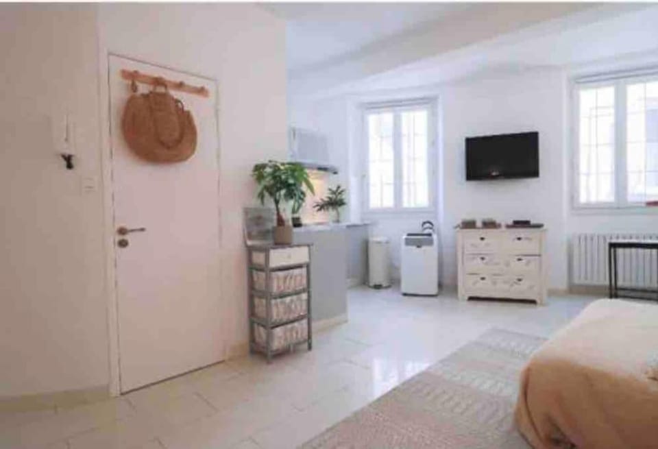 Cosy studio situé en plein cœur du vieil antibes. Apartment in Antibes