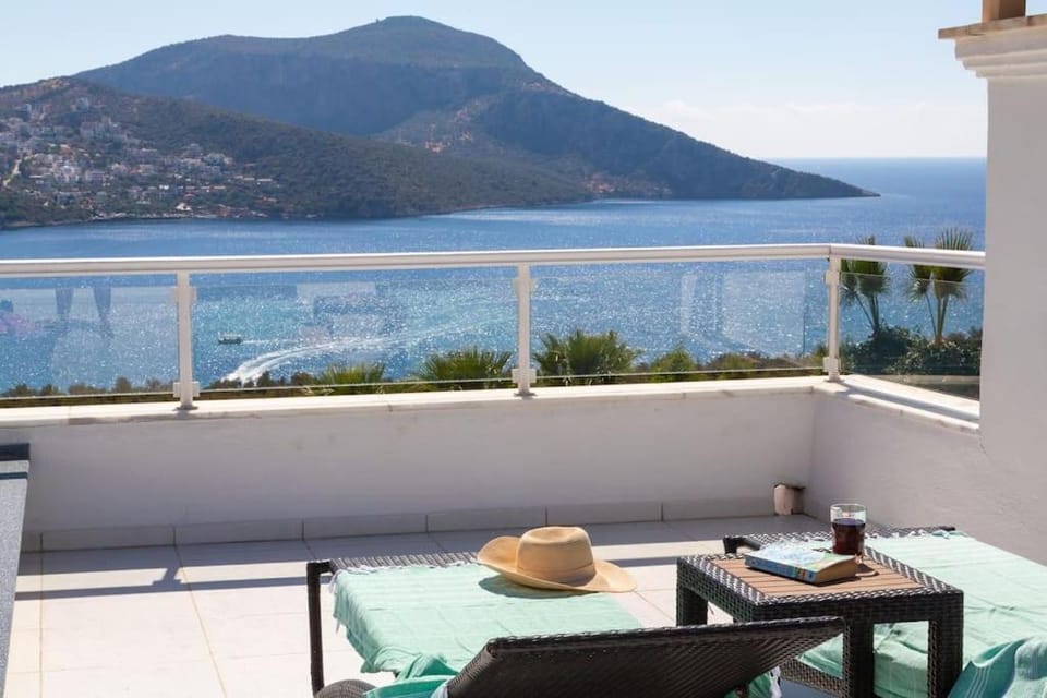 Spacious 5 Bedroom Villa with Private Pool Villa in Kalkan Belediyesi