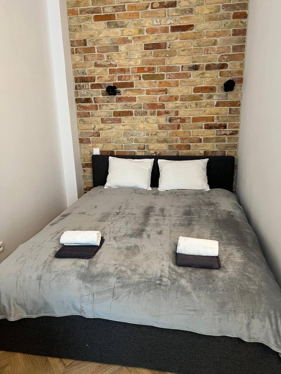 Luxury Apartment In The City Center , Wi-Fi - by HIK Apartments Apartment in Warsaw