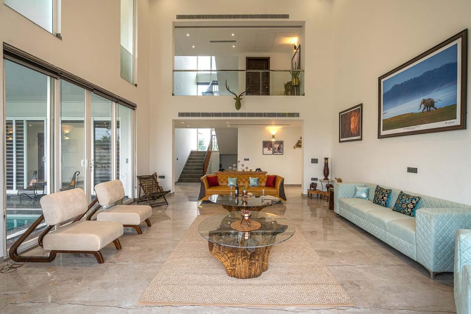 Living room, Seating area