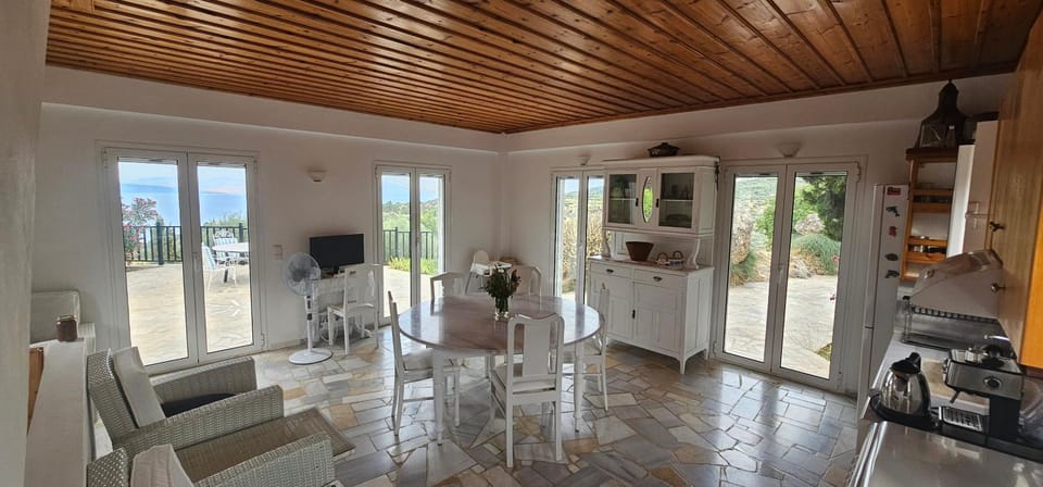 Peloponnese Hideout - White house with the sea view Villa in Peloponnese Region