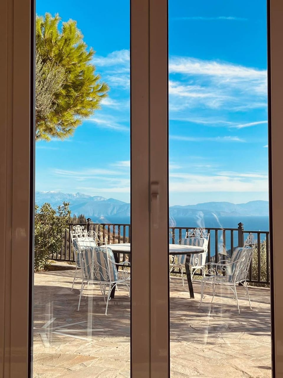 Patio, Day, Natural landscape, View (from property/room), Balcony/Terrace, Dining area, Sea view
