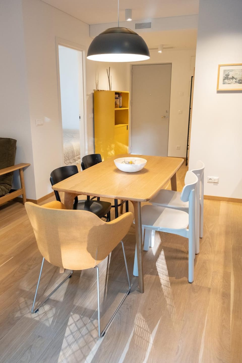 Living room, Seating area, Dining area, hair dresser