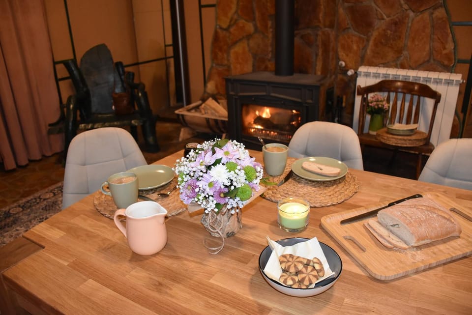 Living room, Seating area, Dining area, flat iron