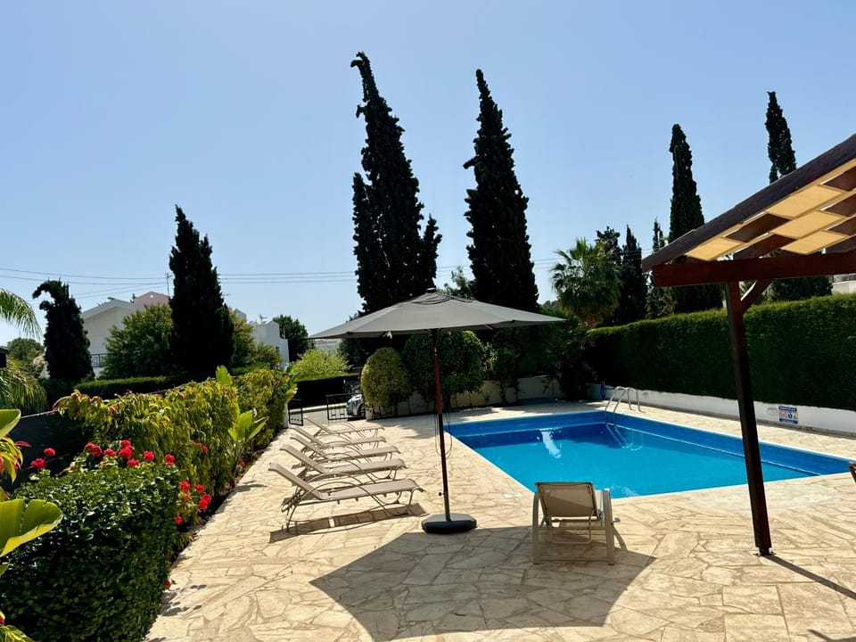 Day, Garden, Swimming pool, sunbed