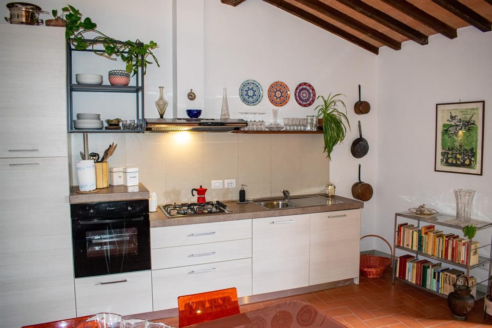 Kitchen or kitchenette, dishwasher, pet friendly, stove