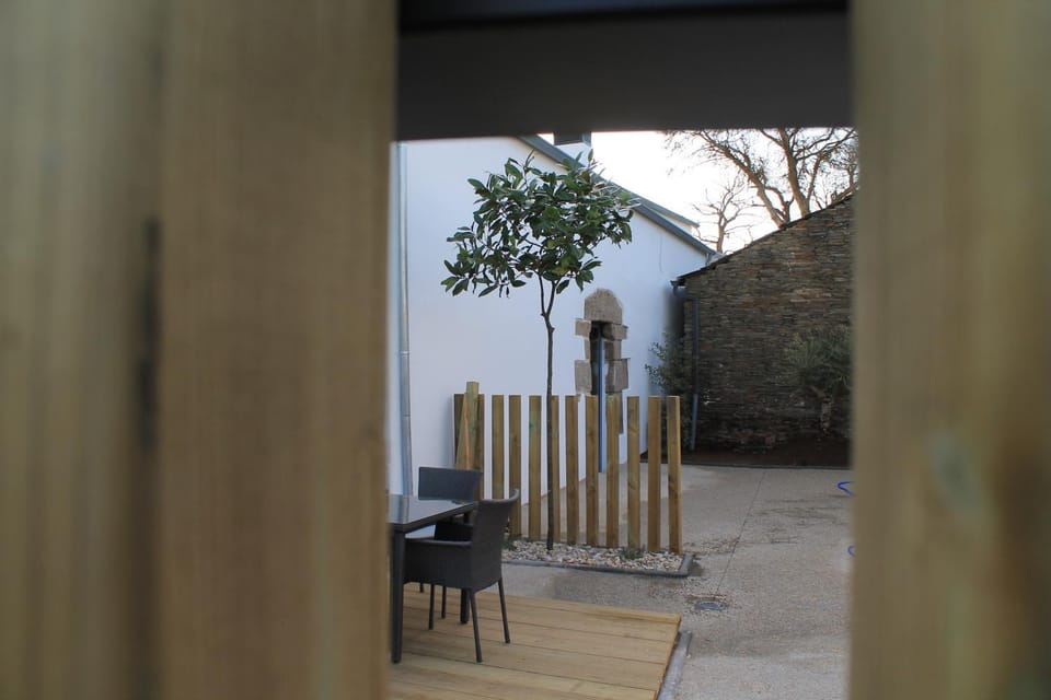 Patio, Day