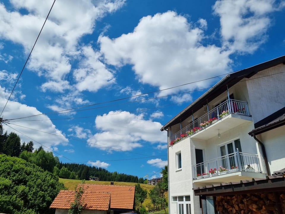 Property building, Natural landscape, Mountain view