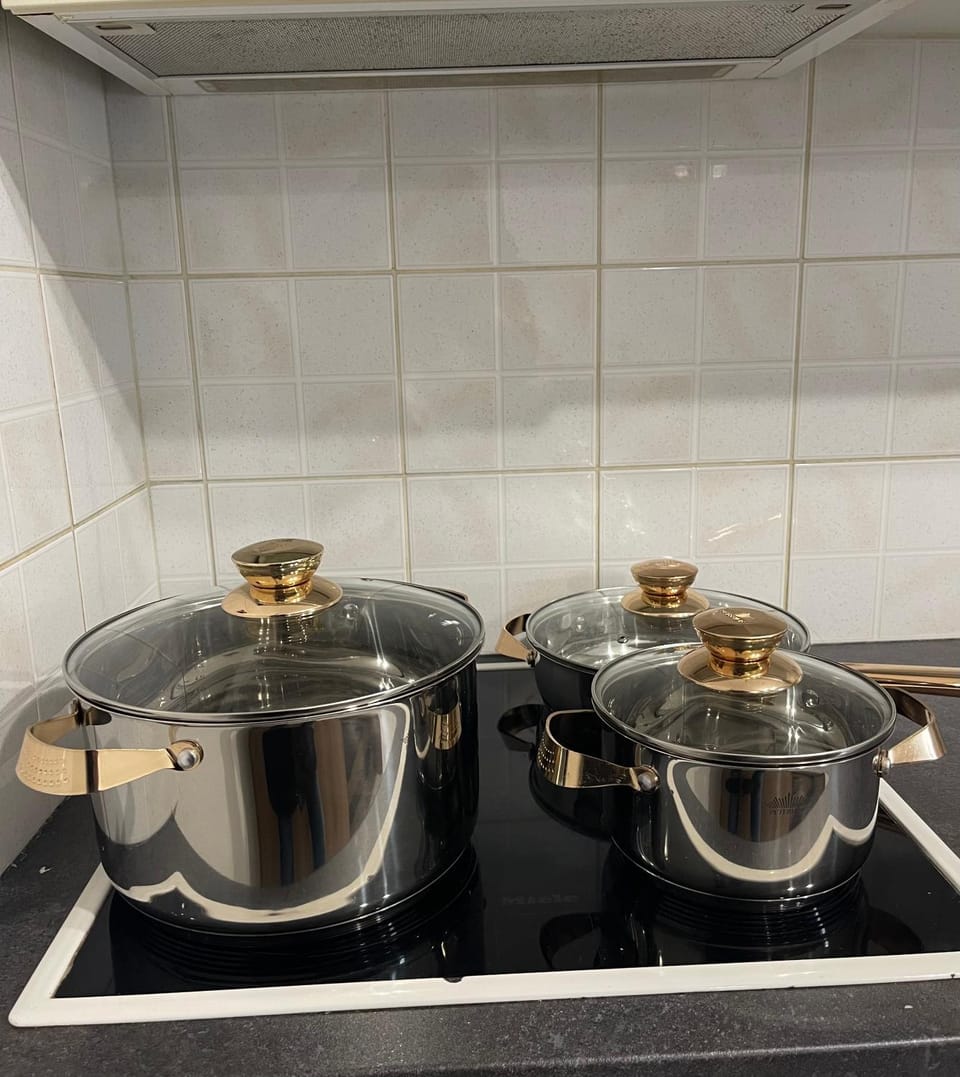 Kitchen or kitchenette, stove