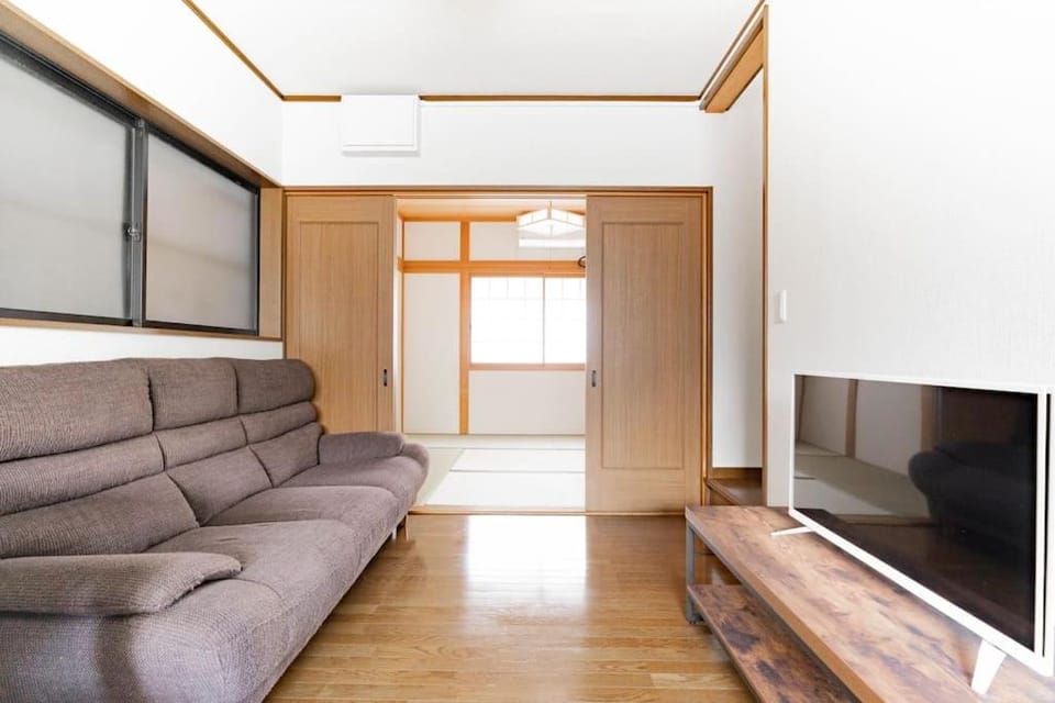 悠の宿 Villa in Osaka