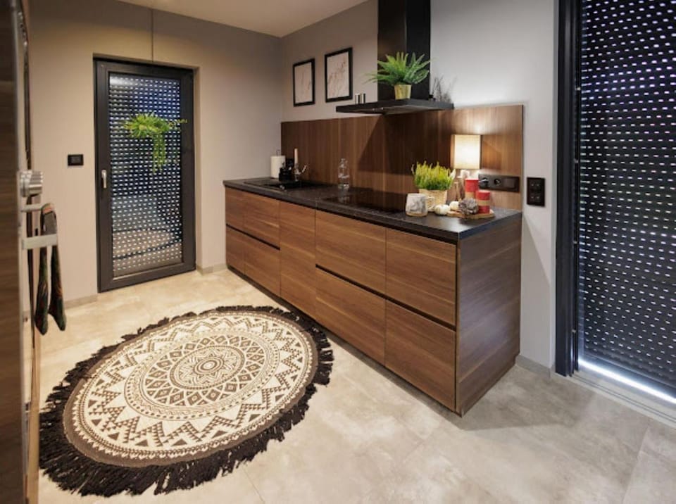 Kitchen or kitchenette, stove