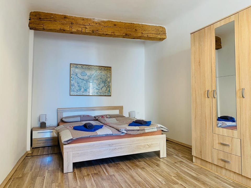 Bed, Bedroom, wardrobe