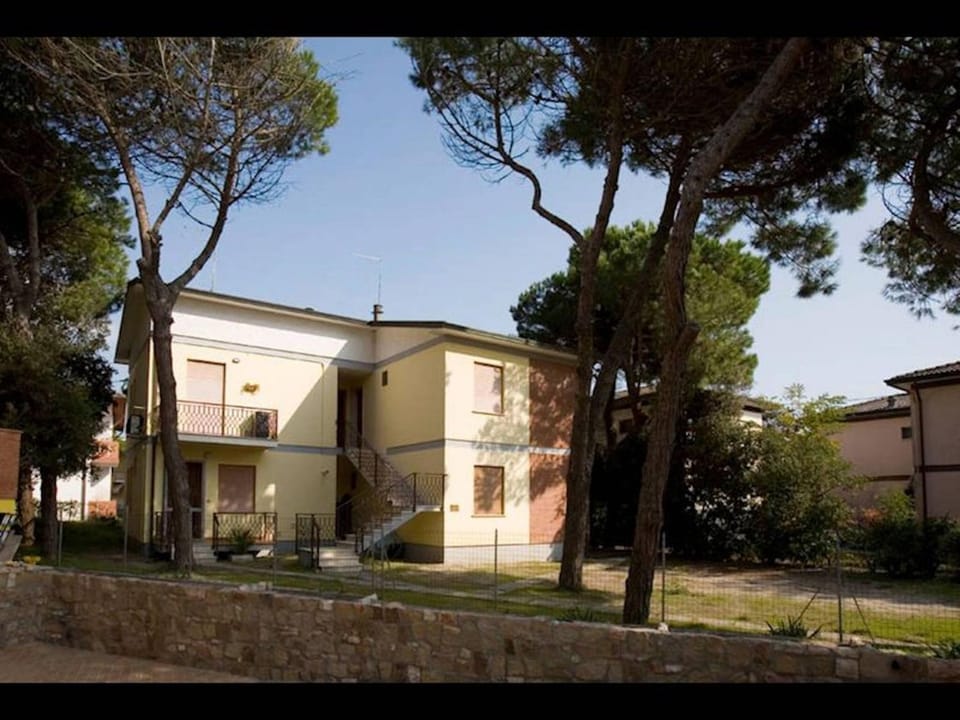 Property building, Other