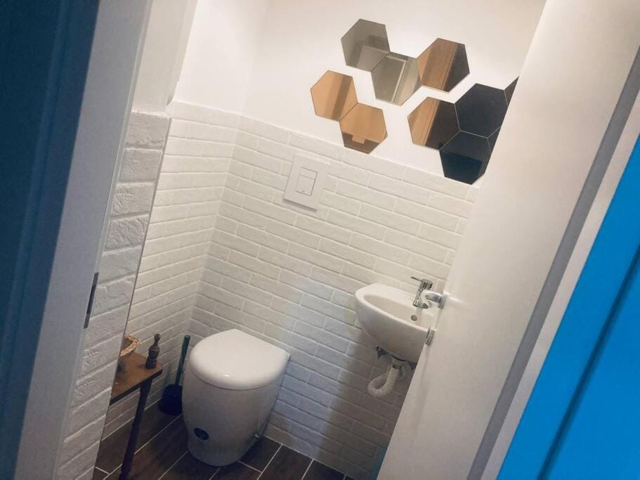 Toilet, Bathroom