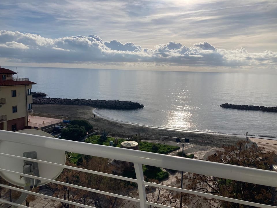 Property building, Sea view