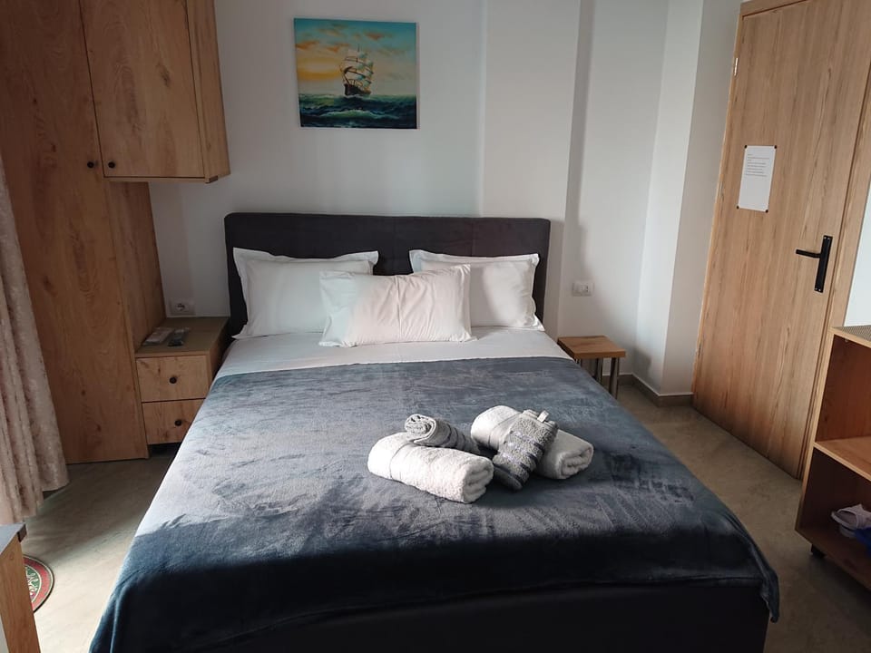 Bed, Photo of the whole room, Bedroom, towels, wardrobe