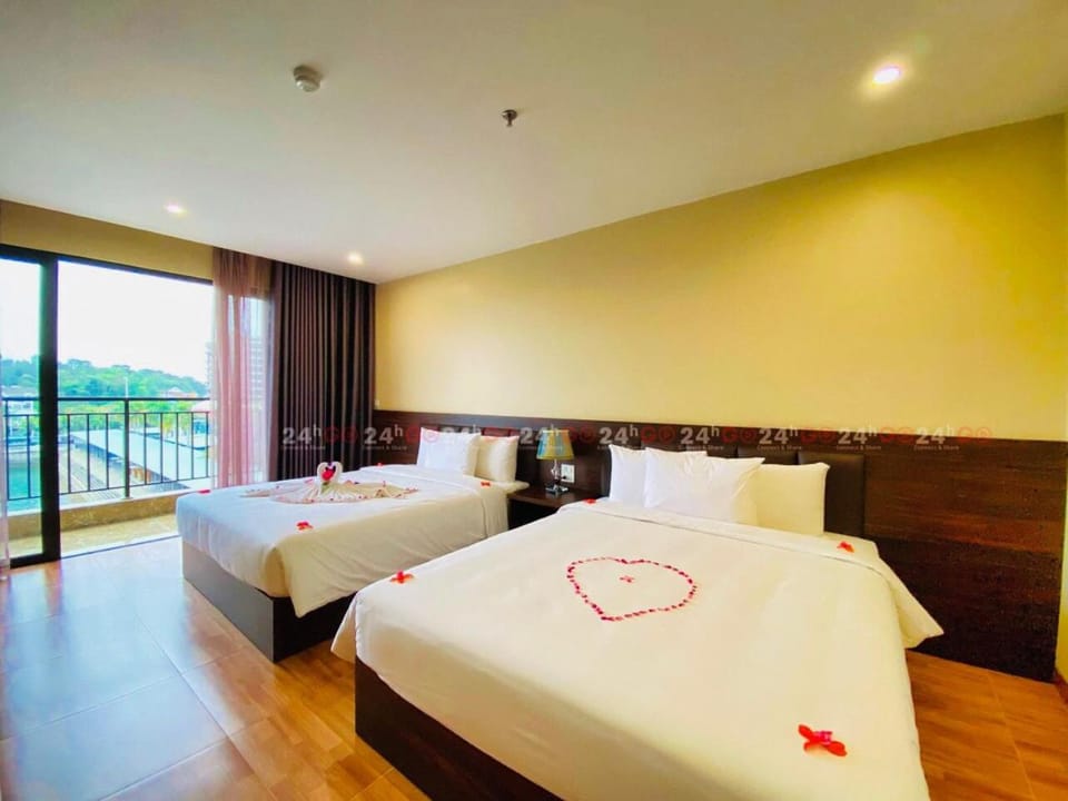 Tuan Chau Marina Hotel Hotel in Laos