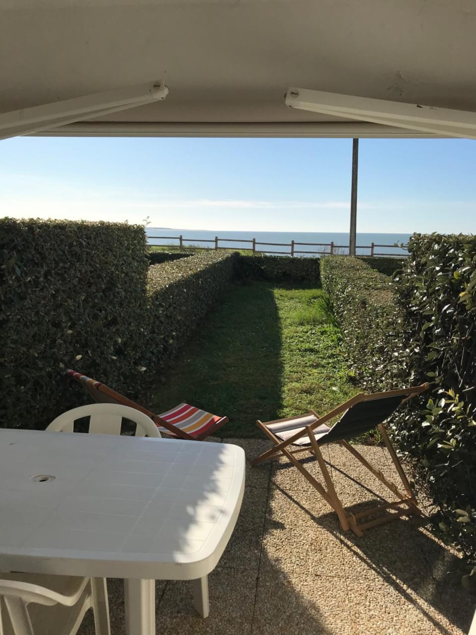 Patio, Day, Natural landscape, View (from property/room), Dining area, Sea view