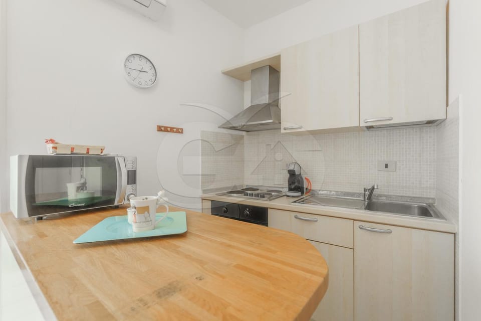 Kitchen or kitchenette, minibar, pet friendly, stove