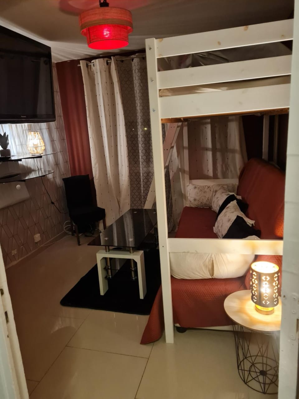 Appartement cosy à 5mn à pied de la gare de melun. Apartment in Île-de-France