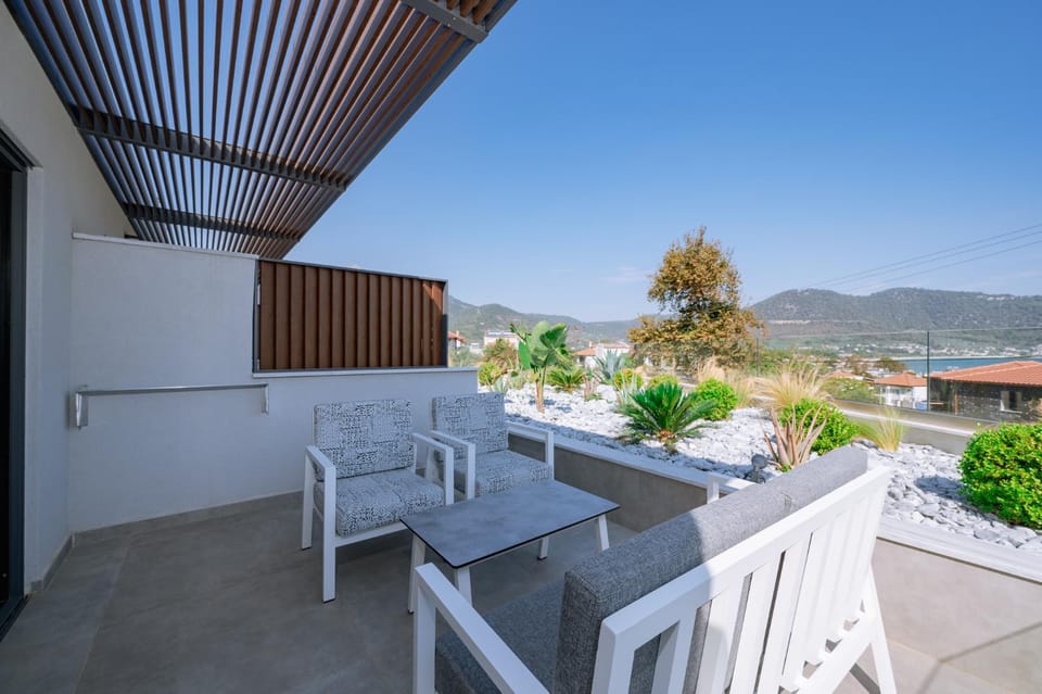Day, Natural landscape, View (from property/room), Balcony/Terrace
