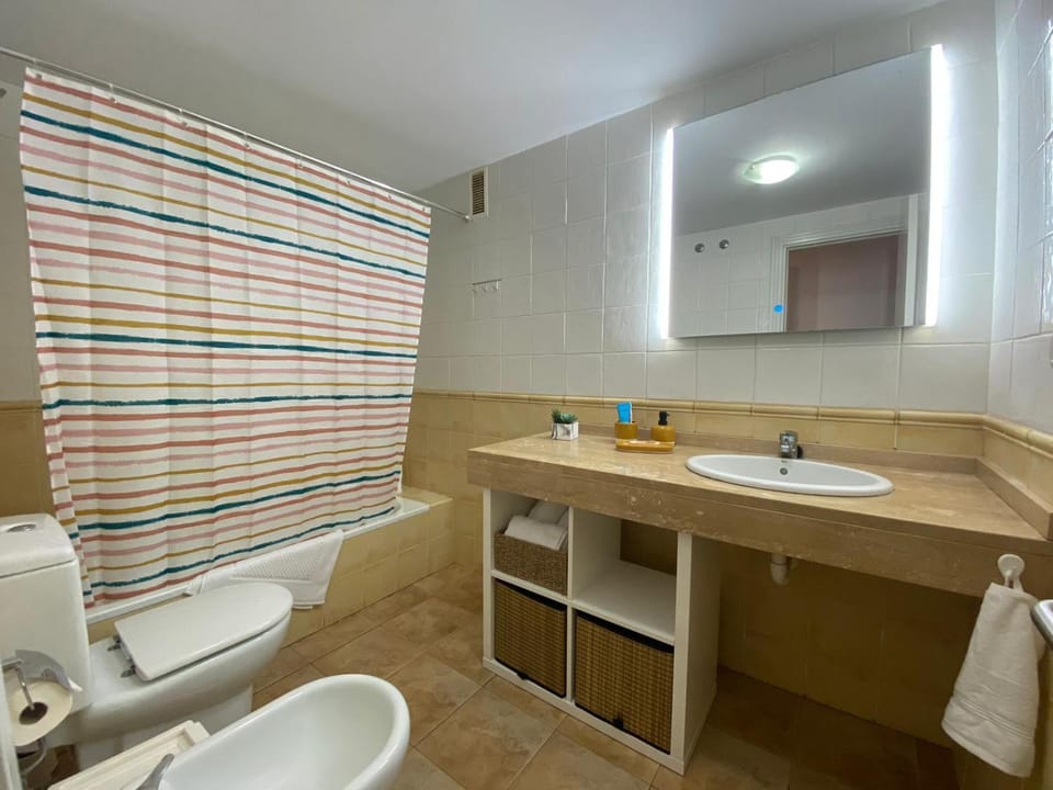 Shower, Bathroom, Bath, bidet