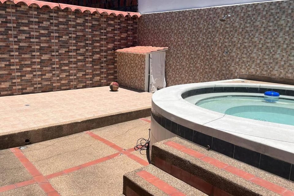 Grandiosa Casa-Jacuzzi Privado Apartment in Cundinamarca, Colombia