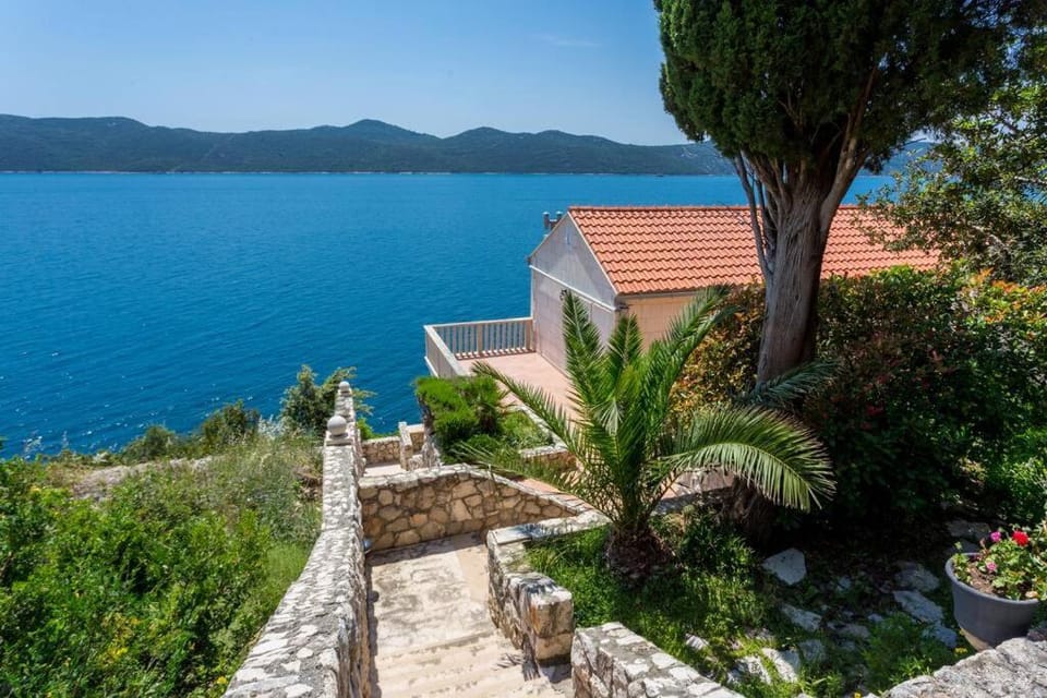 Seaside Villa Natasha Villa in Dubrovnik-Neretva County