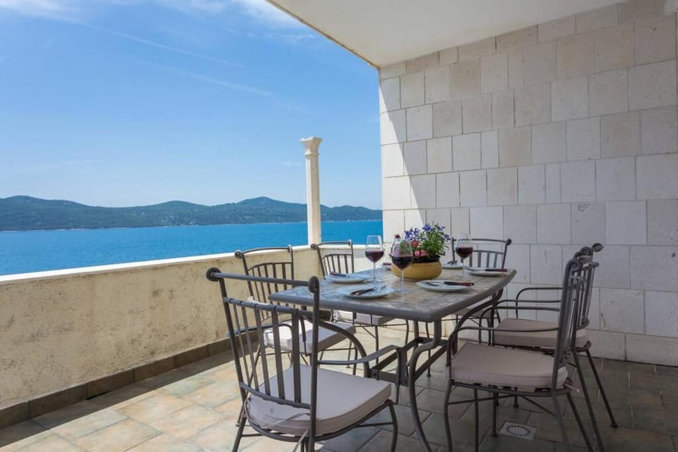 Balcony/Terrace, Dining area, Sea view