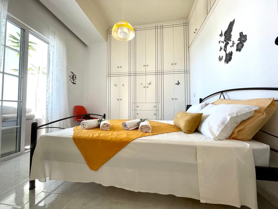Bedroom, wardrobe
