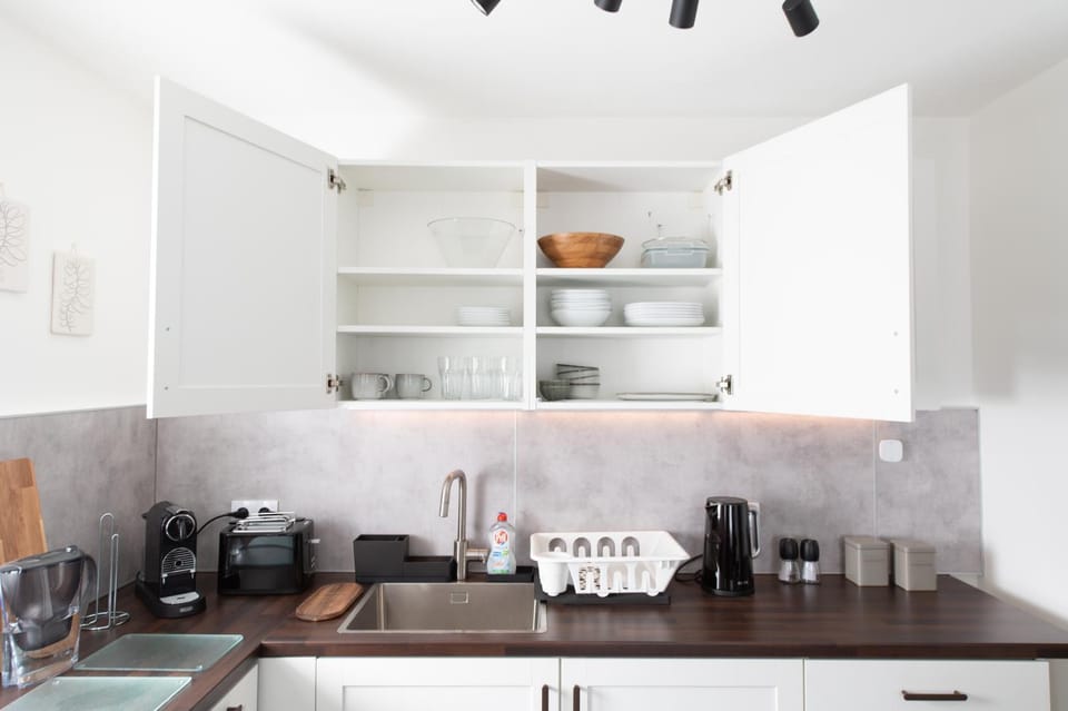 Coffee/tea facilities, kitchen