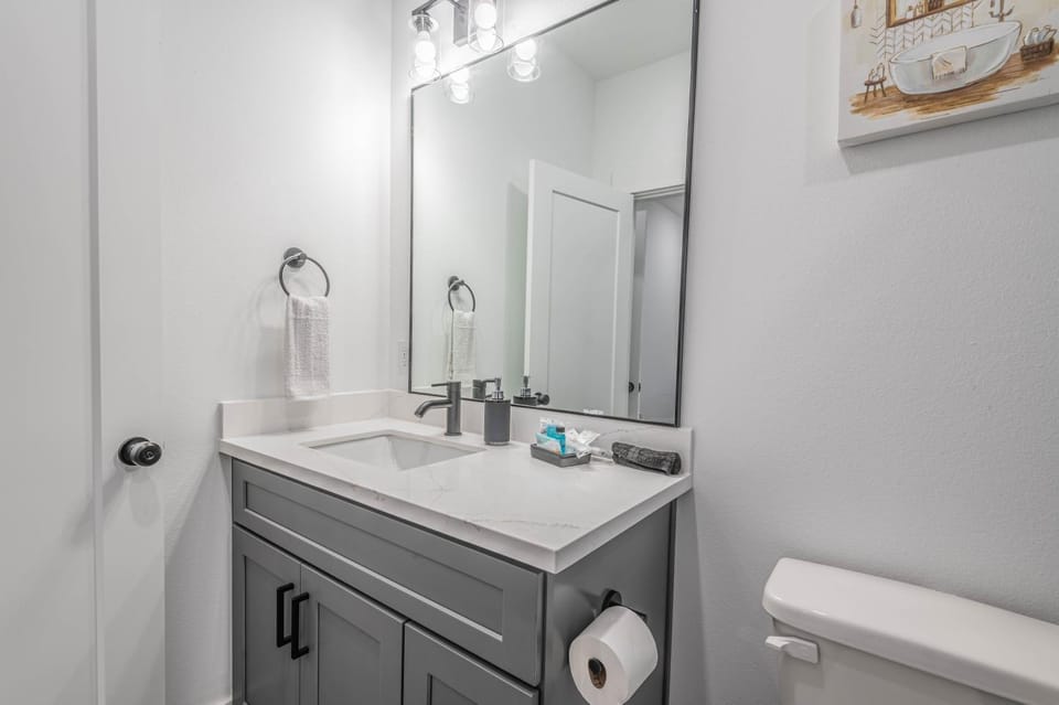Bathroom, towels